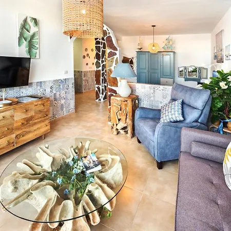 Lanzahost Casa Elena Lägenhet *